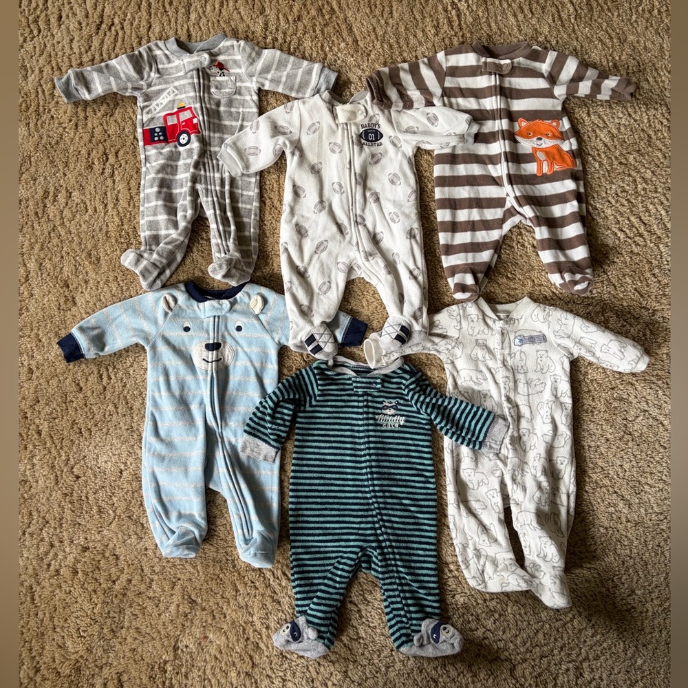 Lot of Six Newborn Fleece Sleepers